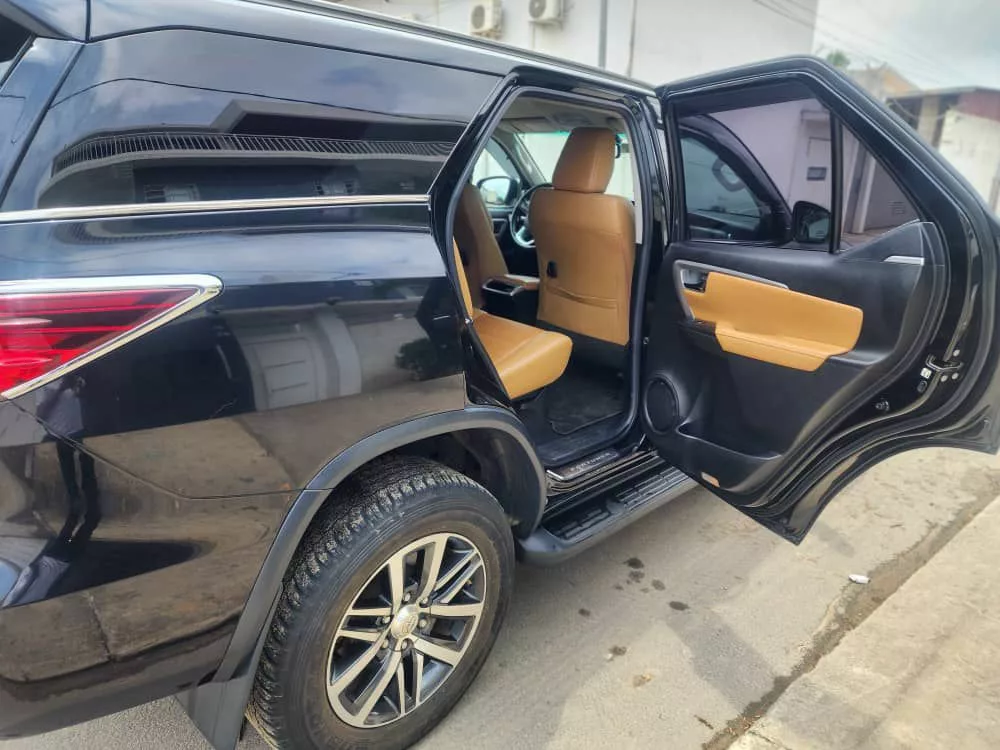 Toyota Fortuner 2021