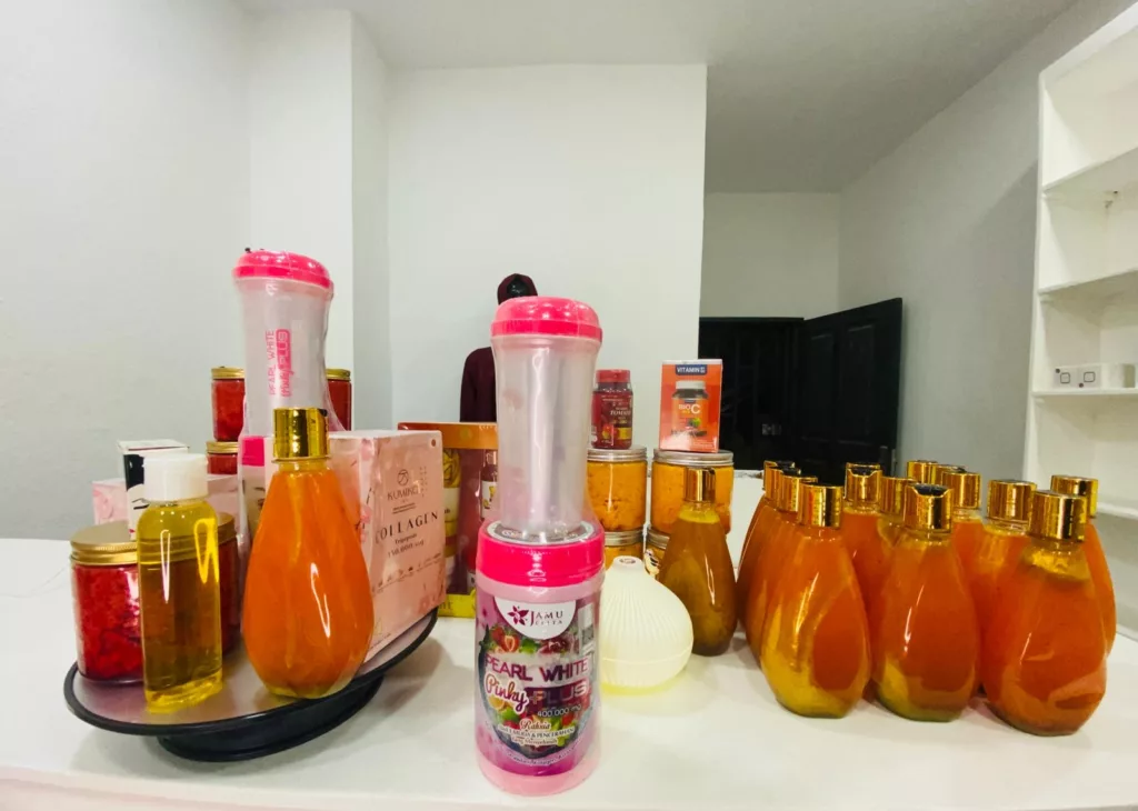 Produits Cosmétique et chaussures mèches humain