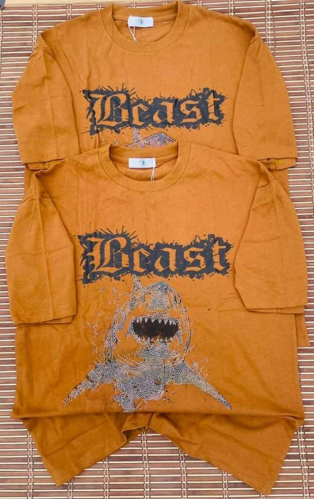 Les tee-shirts 100% coton et bien lourds